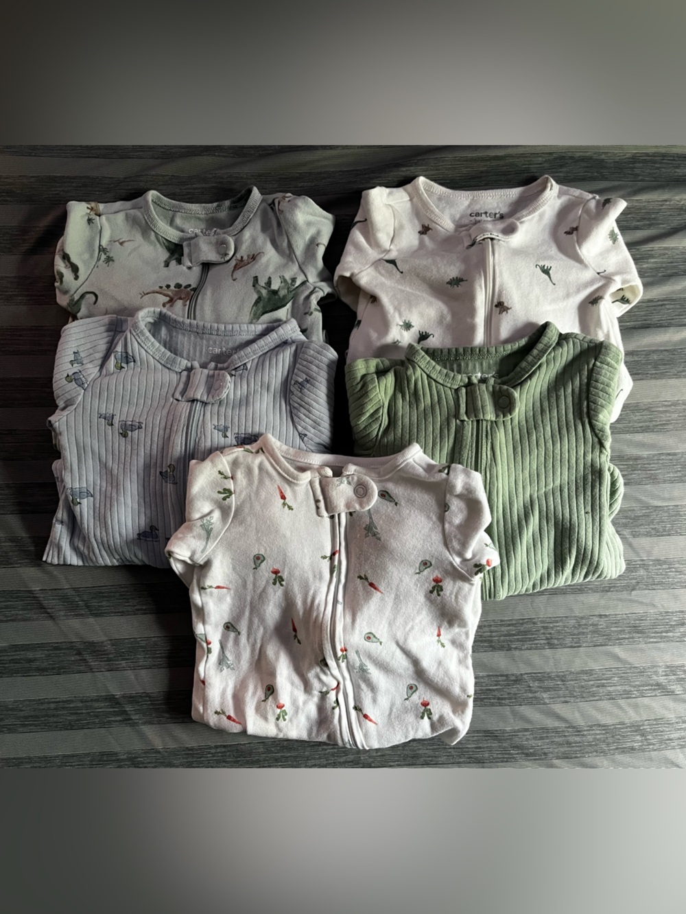 5 piece (0-3 M) Soft Baby Sleepers - Green and Light Gray Pajamas